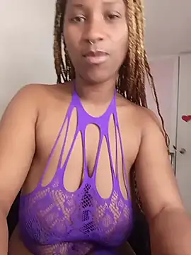 Snapshot of EvonyFoxxx chatting on July 29, 2:10 am EvonyFoxxx online show from July 29, 2:10 am