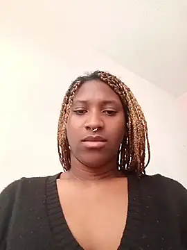 Snapshot of EvonyFoxxx chatting on August 2, 8:18 pm EvonyFoxxx online show from August 2, 8:18 pm