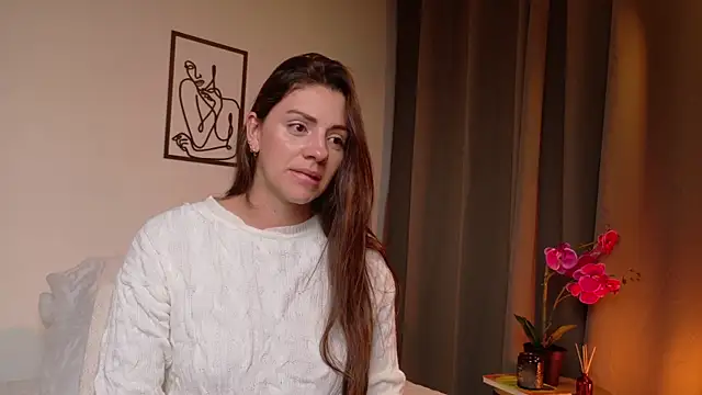 Snapshot of SeleneNova chatting on May 31, 5:37 am SeleneNova online show from May 31, 5:37 am