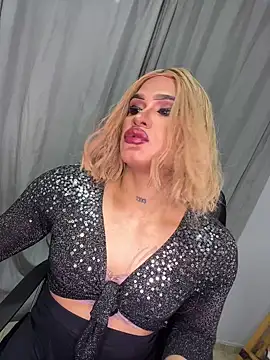 melani ferraraa  online show from July 3, 9:32 pm