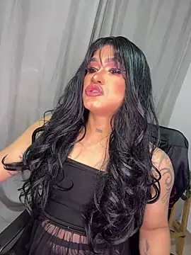 melani ferraraa  online show from July 12, 2:35 am