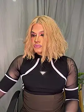 melani ferraraa  online show from July 26, 6:59 pm