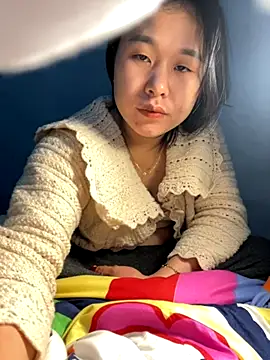 lylyyou online show from December 5, 2:58 pm