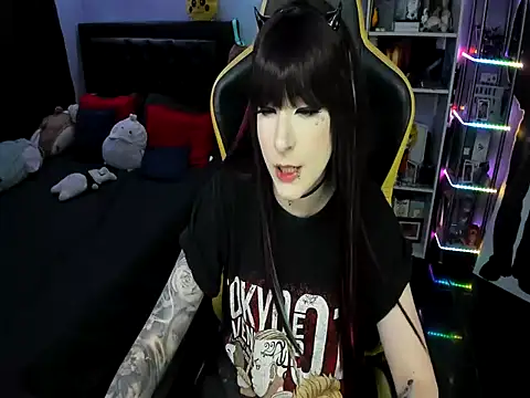 Snapshot of Yummy_dark chatting on March 31, 10:21 pm Yummy dark online show from March 31, 10:21 pm