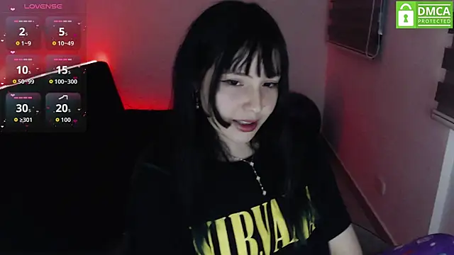 Snapshot of just_meko chatting on November 21, 2:21 am just meko online show from November 21, 2:21 am