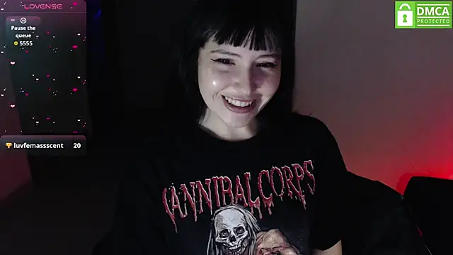 Snapshot of just_meko chatting on December 19, 1:34 am just meko online show from December 19, 1:34 am