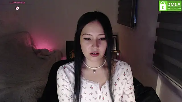 Snapshot of just_meko chatting on May 5, 1:13 am just meko online show from May 5, 1:13 am