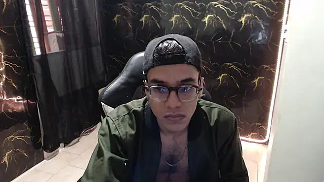 Snapshot of jhon_sex18 chatting on November 17, 7:08 pm jhon sex18 online show from November 17, 7:08 pm