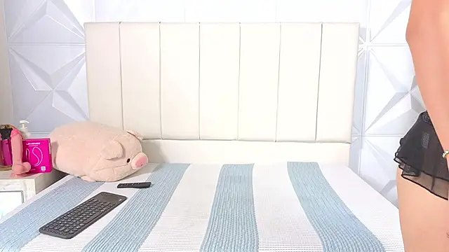 Luna  grace online show from November 7, 8:53 pm