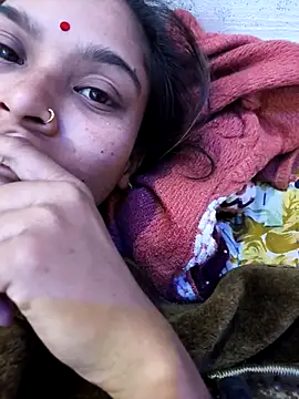 Cute Arushi online show from November 28, 8:33 pm