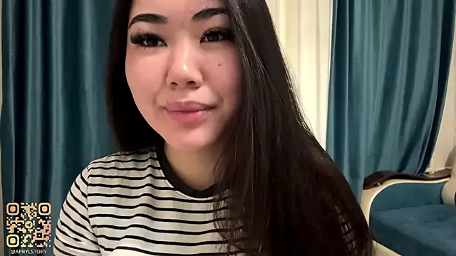 APRYLSUN online show from November 1, 2:35 am