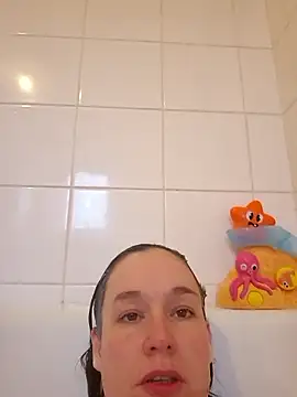 Girlysensuelle online show from December 20, 8:43 am