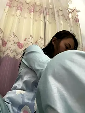 Snapshot of Amino-Suca chatting on November 13, 12:15 pm Amino-Suca online show from November 13, 12:15 pm