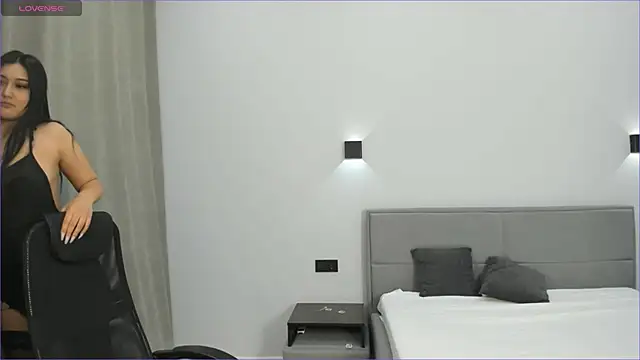 Yunamini online show from November 3, 7:26 pm