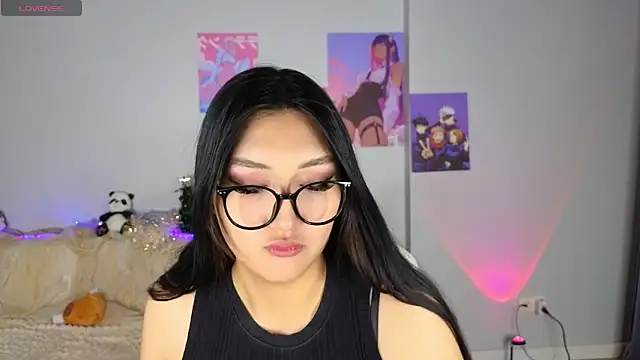 Yunamini online show from December 18, 1:50 pm