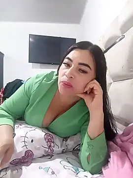 Snapshot of Candy69_ chatting on November 22, 3:27 am Candy69 online show from November 22, 3:27 am