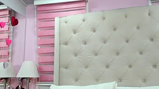 Snapshot of scarlett_leblanc_ chatting on July 25, 12:14 pm scarlett leblanc online show from July 25, 12:14 pm