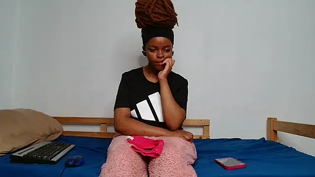 Snapshot of KinkyP6966 chatting on November 23, 5:24 pm KinkyP6966 online show from November 23, 5:24 pm