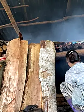 Snapshot of bardamtw chatting on October 31, 3:07 am bardamtw online show from October 31, 3:07 am