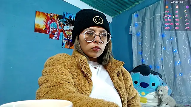 Snapshot of PrincessVenus23 chatting on December 16, 5:34 am PrincessVenus23 online show from December 16, 5:34 am