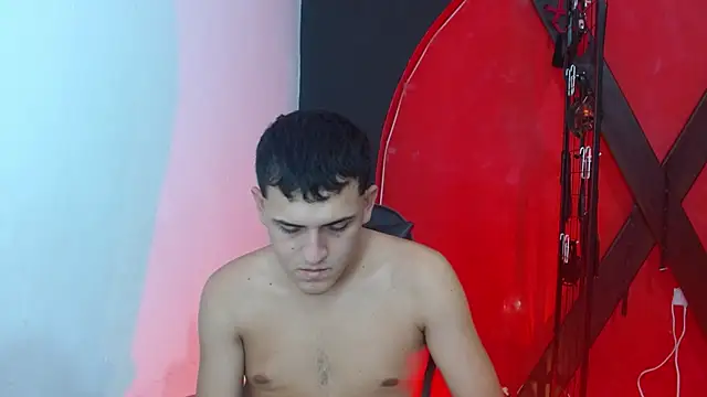 Snapshot of master_loky chatting on October 31, 6:42 pm master loky online show from October 31, 6:42 pm