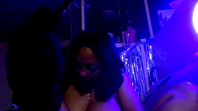 Juicyapplecandy online show from November 12, 11:10 am