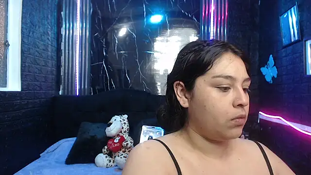 Snapshot of lehia_285 chatting on May 30, 1:19 pm lehia 285 online show from May 30, 1:19 pm