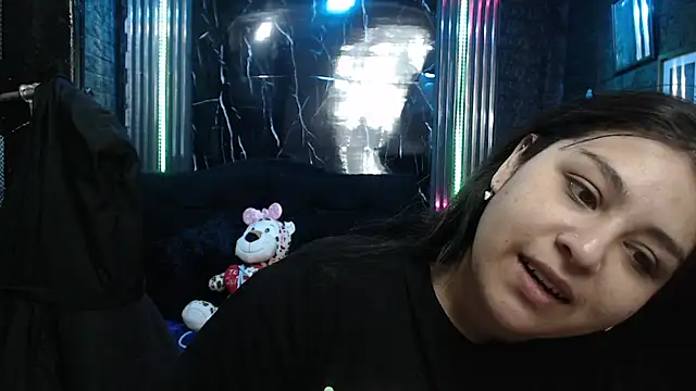 Snapshot of lehia_285 chatting on June 11, 1:09 pm lehia 285 online show from June 11, 1:09 pm