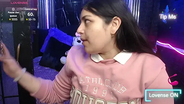 Snapshot of lehia_285 chatting on July 21, 1:13 pm lehia 285 online show from July 21, 1:13 pm
