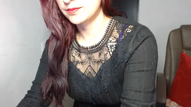 kristelltender1 online show from July 24, 11:03 pm