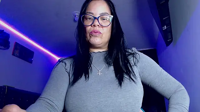sofia lopez70 online show from May 16, 2:38 pm