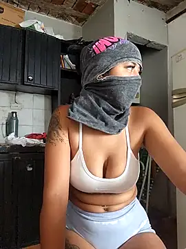 Zulema cba online show from November 18, 7:18 pm