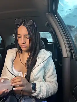 Samantha firee online show from December 3, 11:08 am