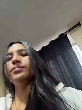 Samantha firee online show from April 24, 11:12 am