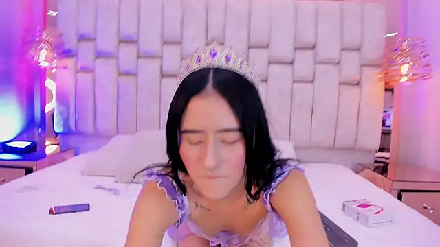 MylittleEmily  online show from November 9, 4:22 am