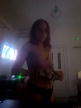 molly qu online show from November 8, 12:11 am