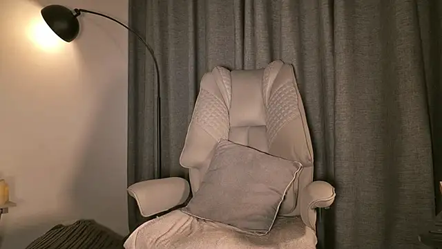 lianewhite online show from January 9, 12:57 am