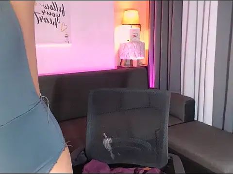 Snapshot of transSTARprincess chatting on November 18, 5:39 pm transSTARprincess online show from November 18, 5:39 pm