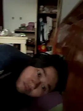 Snapshot of daaqnn chatting on November 18, 10:47 pm daaqnn online show from November 18, 10:47 pm