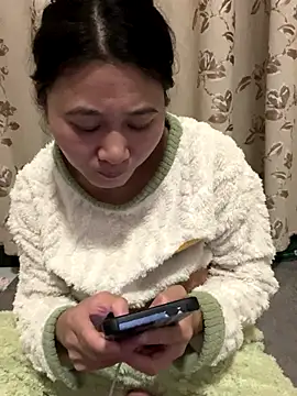 Snapshot of daaqnn chatting on November 24, 2:39 pm daaqnn online show from November 24, 2:39 pm