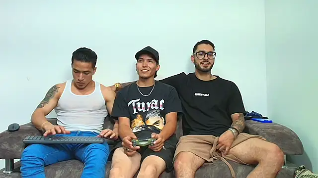 thebadboys05 online show from November 19, 1:49 am