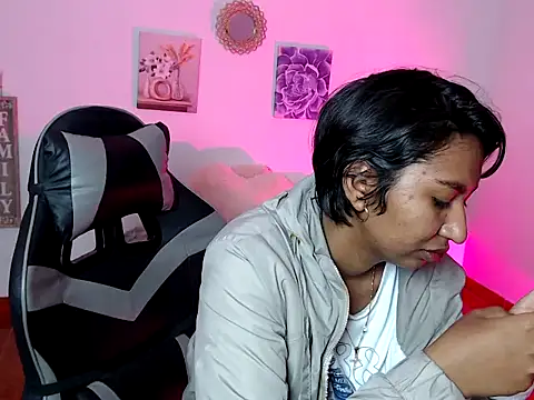 Samanta 777 online show from January 9, 8:43 pm