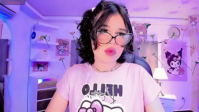 ClaudiaSophia online show from February 17, 11:40 am