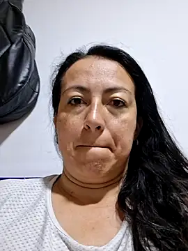 Lauryn Jones online show from June 30, 3:07 am