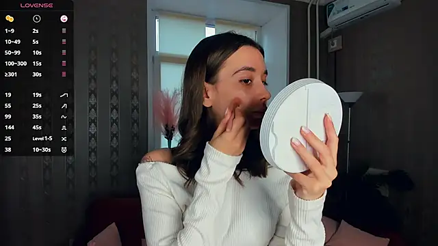 JacalynSchreiber online show from November 30, 10:52 am