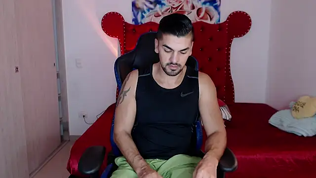 axelwinters   online show from February 23, 10:45 am