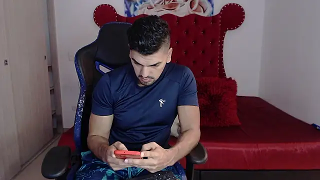 axelwinters   online show from March 9, 12:20 pm