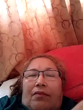 Snapshot of Cessi50 chatting on November 6, 8:43 pm Cessi50 online show from November 6, 8:43 pm