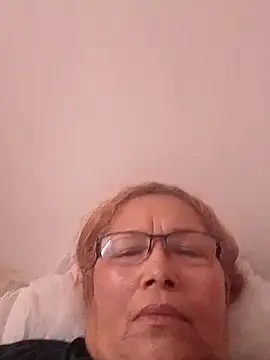 Snapshot of Cessi50 chatting on November 8, 4:40 pm Cessi50 online show from November 8, 4:40 pm