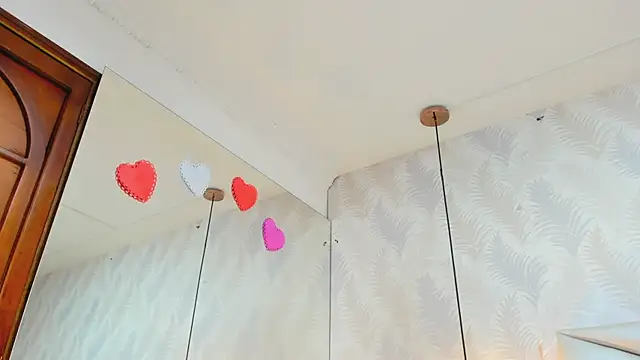 laurettedela rouse online show from November 27, 10:28 am